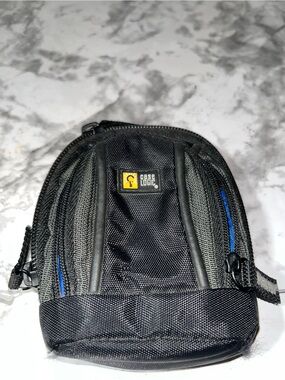 Black Compact Men's Tech Pouch case logic